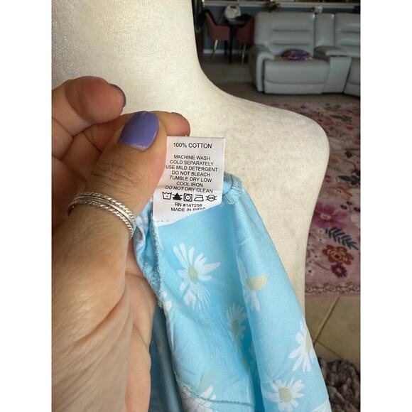 Simply southern NWT sz L puff sleeve, smock chest blue floral dress, cotton - Picture 9 of 11